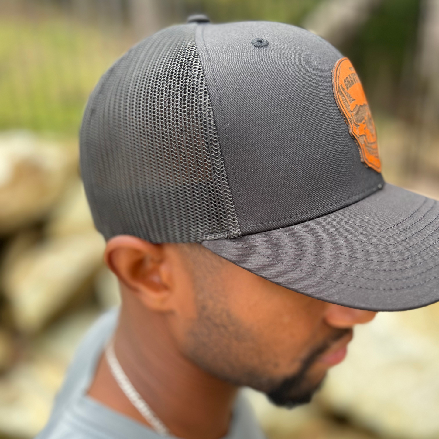 Graveyard Trucker Hat black/black